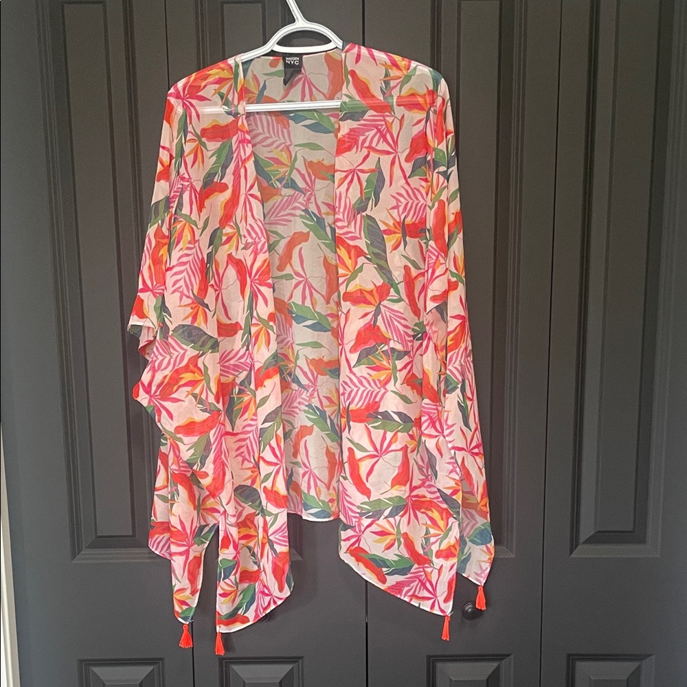 Madden NYC Multicolor Floral Women's Tunic